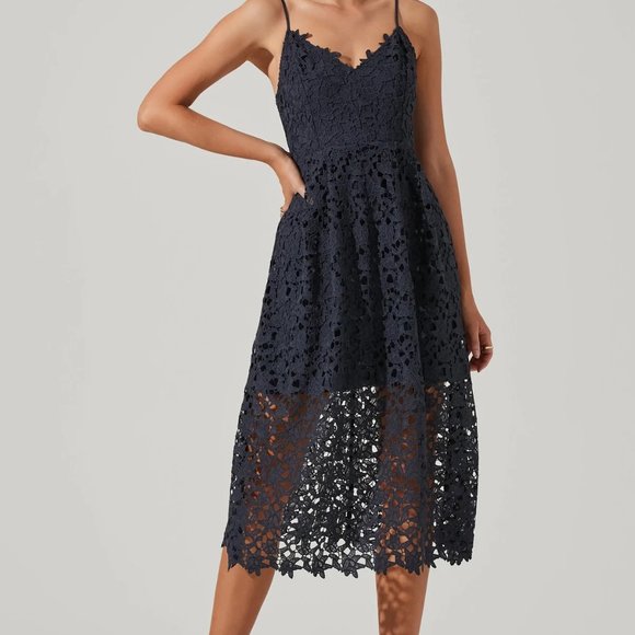 Astr Dresses & Skirts - ASTR The Label Navy Lace Midi Dress XS
